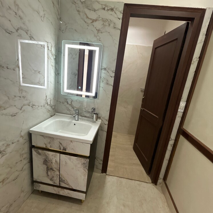 Kitchen, south extension i 2 Bedroom 900 Sq.Ft. Builder Floor In South Extension I Delhi 9527211