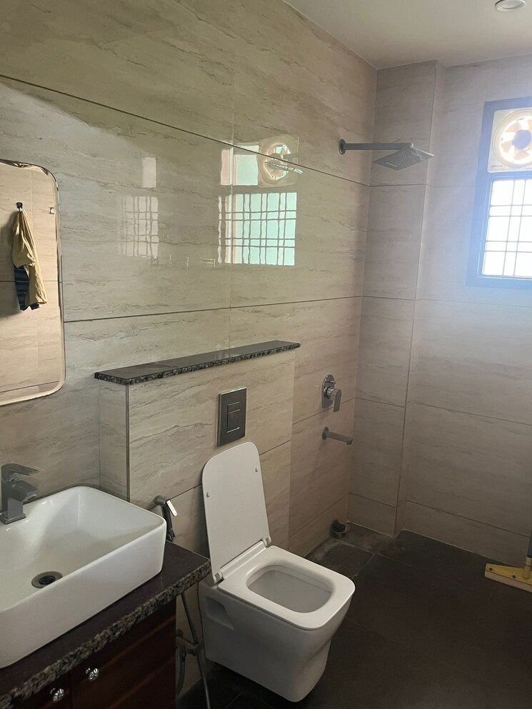 Bathroom, milan-cghs 2 Bedroom 1300 Sq.Ft. Apartment In Sector 39 Gurgaon 9527224