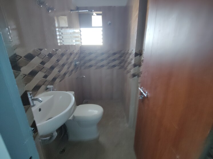 Attached Bathroom, pradhan nagar 3 Bedroom 1500 Sq.Ft. Apartment In Pradhan Nagar Siliguri 9527222