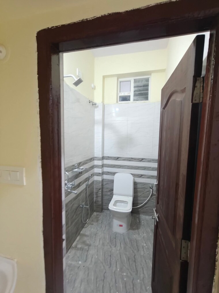 Bathroom, kondapur 1 Bedroom 550 Sq.Ft. Apartment In Kondapur Hyderabad 9527261