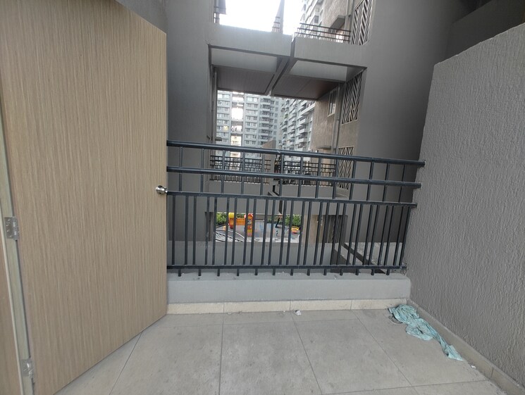 Balcony, supreme-estia-phase-1 2.5 Bedroom 1050 Sq.Ft. Apartment In Baner Pune 9527278