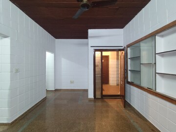 Room in 1 BHK Builder Floor at Btm Layout – for Rent