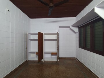 Room in 1 BHK Builder Floor at Btm Layout – for Rent