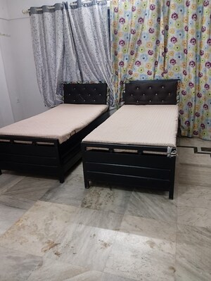 Bedroom in  Pg at Powai – for Rent