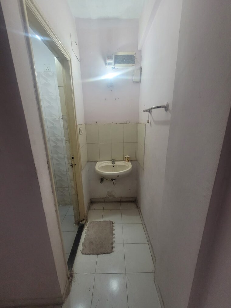 Bathroom, sun-empire 3 Bedroom 1800 Sq.Ft. Villa In Sinhagad Pune 9527281
