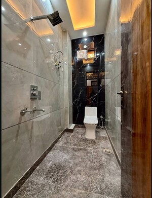 Building Lobby in 2.5 BHK Builder Floor at SA HOMES I, Uttam Nagar – for Sale