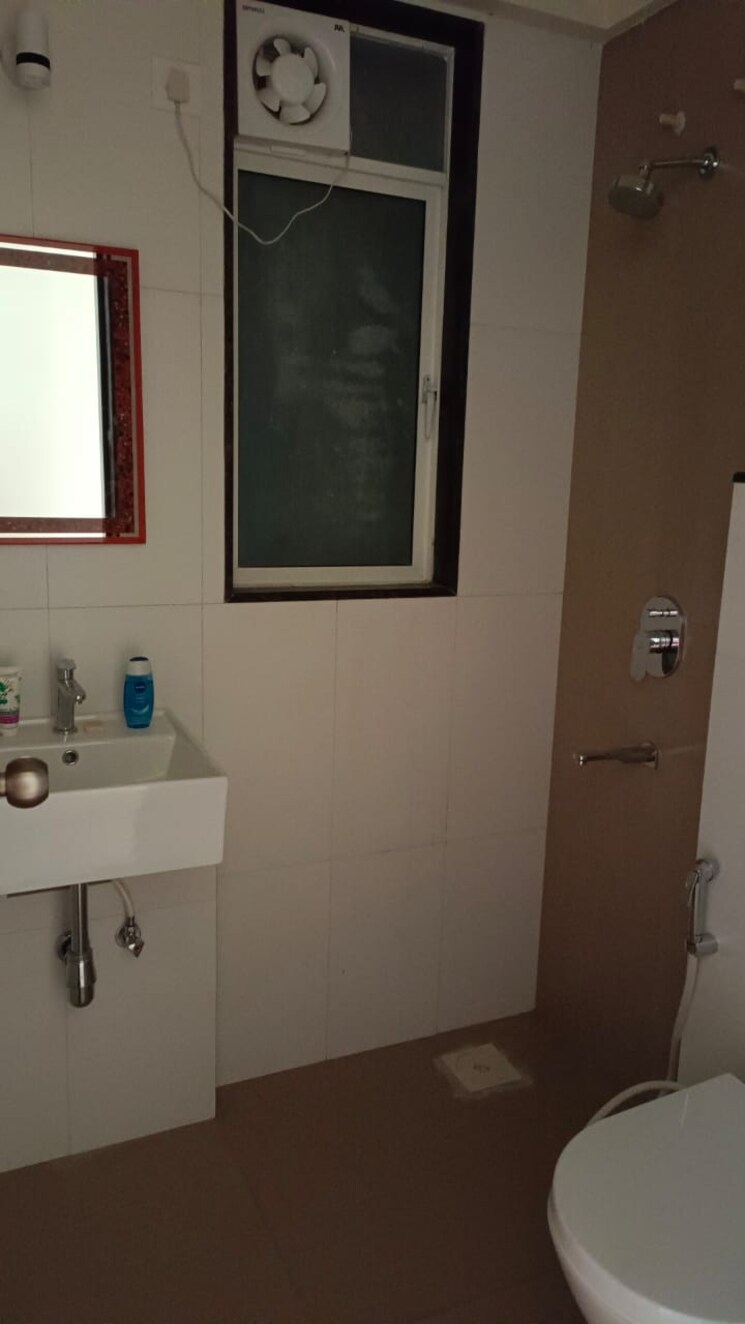 Attached Bathroom, siddha-seabrook 2 Bedroom 683 Sq.Ft. Apartment In Kandivali West Mumbai 9527316