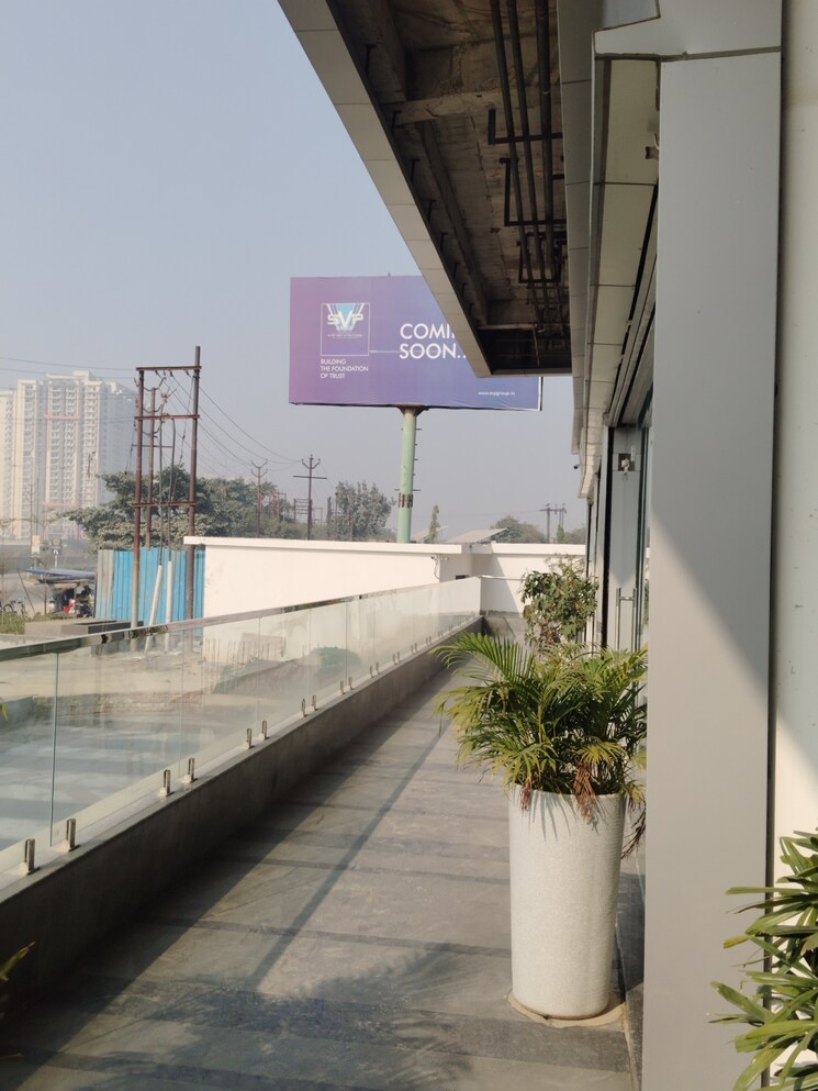Balcony, ska-arcadia Commercial Shop 222 Sq.Ft. In Wave City Ghaziabad 9527446