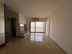2.5 BHK Apartment For Sale in Lodha Palava Exotica