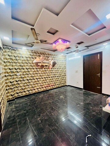 3 BHK Builder Floor For Rent in Dwarka Mor