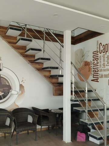 Staircase in  Shop at SKA Arcadia, Wave City – for Sale