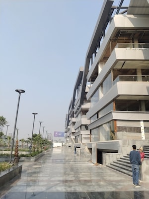  Shop – Exterior View View at SKA Arcadia, Wave City - for Sale