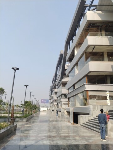  Shop – Exterior View View at SKA Arcadia, Wave City - for Sale