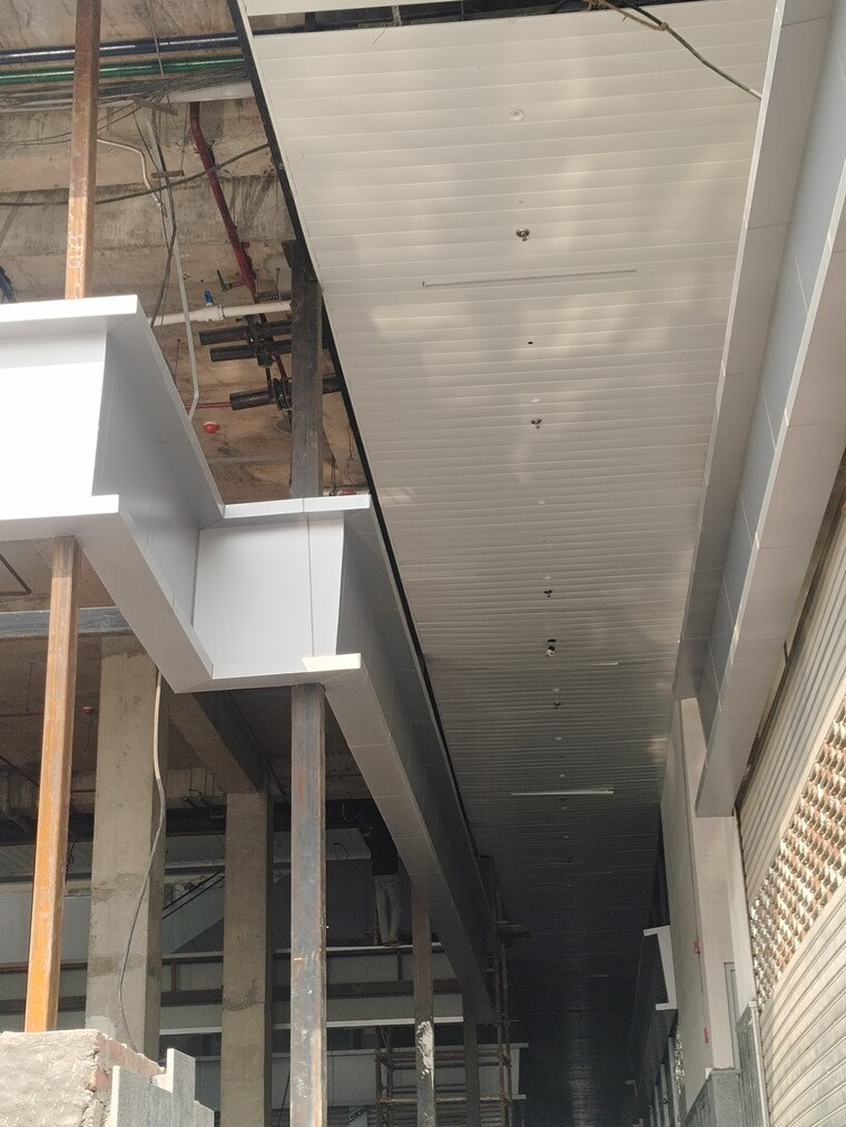 undefined, ska-arcadia Commercial Shop 400 Sq.Ft. In Wave City Ghaziabad 9527522