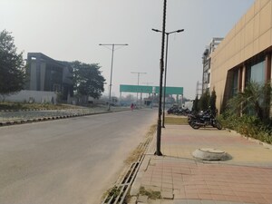  Shop – Exterior View View at SKA Arcadia, Wave City - for Sale