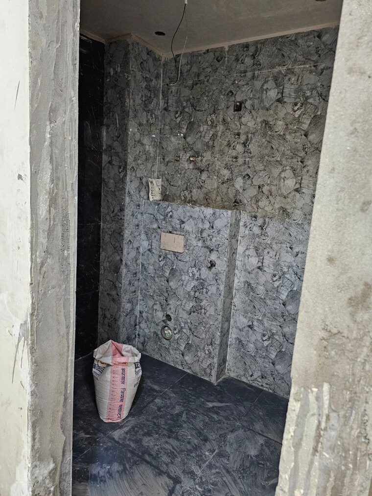 Bathroom, sainik colony 3 Bedroom 1494 Sq.Ft. Builder Floor In Sainik Colony Faridabad 9527542