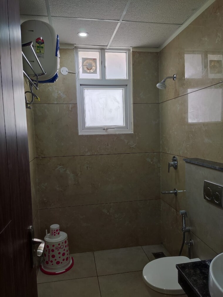 Bathroom, allwin-el-spazia 3 Bedroom 1638 Sq.Ft. Apartment In Sanauli Zirakpur 9527630