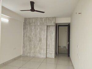 Room in 3 BHK Apartment at Allwin El Spazia, Sanauli – for Sale