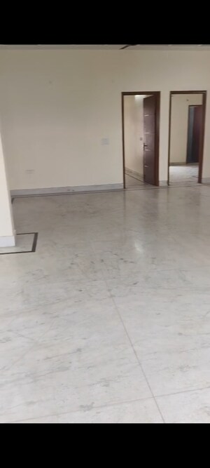 Room in 3 BHK Villa at Wave Springwood Enclave, Mahurali – for Rent