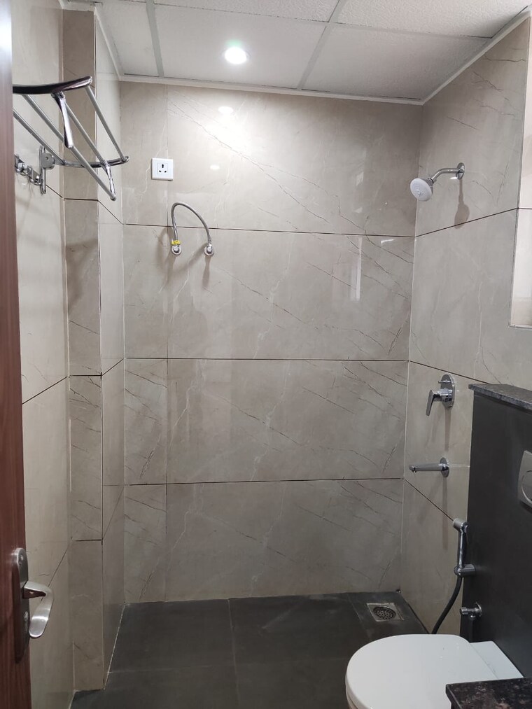 Bathroom, allwin-el-spazia 3 Bedroom 1638 Sq.Ft. Apartment In Sanauli Zirakpur 9527675