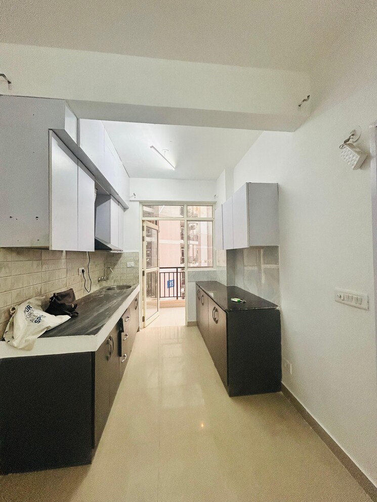 Kitchen, suncity-avenue-76 2 Bedroom 735 Sq.Ft. Apartment In Sector 76 Gurgaon 9527732