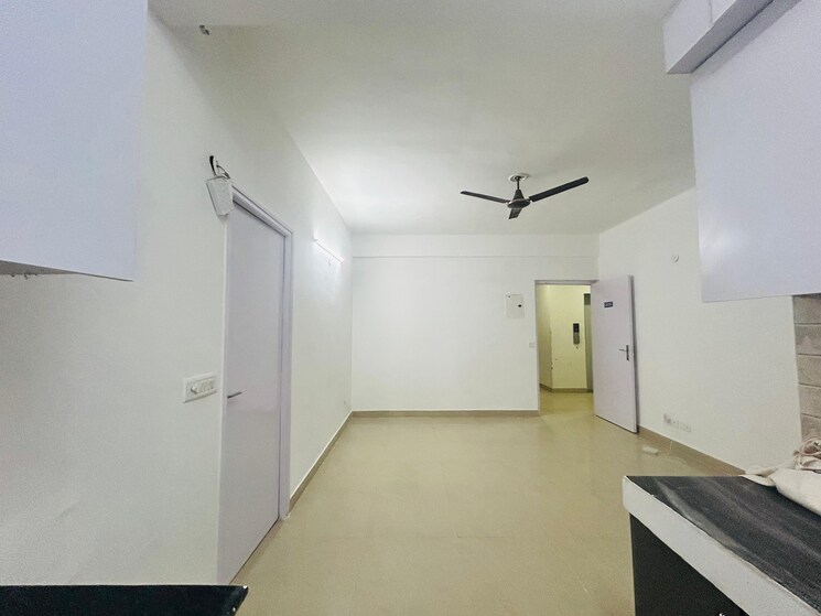 Room, suncity-avenue-76 2 Bedroom 735 Sq.Ft. Apartment In Sector 76 Gurgaon 9527732