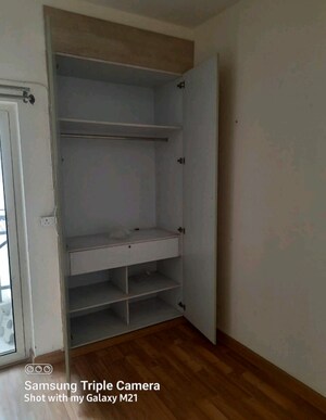 Room in 3 BHK Apartment at Puri Aman Vilas, Sector 89 – for Rent