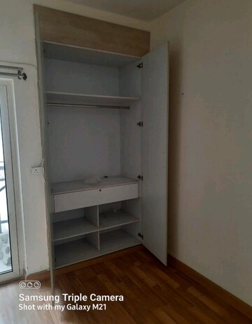 Room in 3 BHK Apartment at Puri Aman Vilas, Sector 89 – for Rent