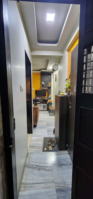  1.5 BHK Apartment at Crystal Garden Estate CHS, Manpada – for Sale