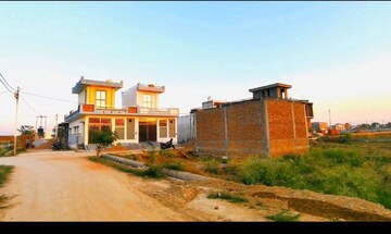  Plot – Exterior View View at Gwalior Road - for Sale