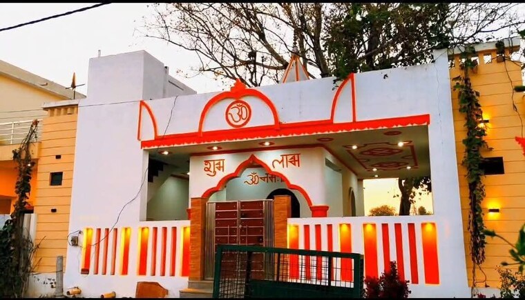 Nearby, gwalior road  100 Sq.Yd. Plot In Gwalior Road Agra 9527894