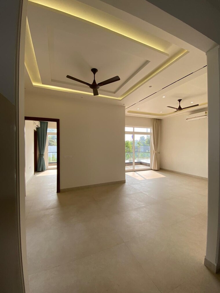 Living Room, tdi-the-grand-retreat 4 Bedroom 242 Sq.Yd. Builder Floor In Sector 88 Faridabad 9527804