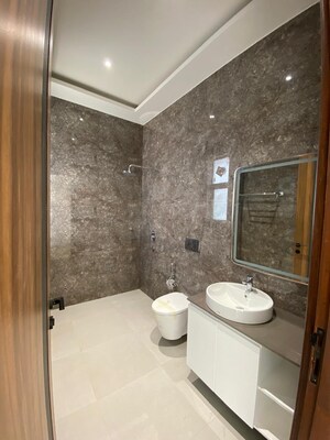 Bathroom in 4 BHK Builder Floor at TDI The Grand Retreat, Sector 88 – for Sale