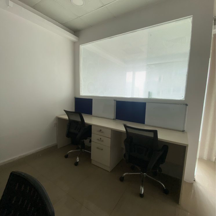 Team Area, assotech-business-cresterra Commercial Office Space 715 Sq.Ft. In Sector 135 Noida 9527875