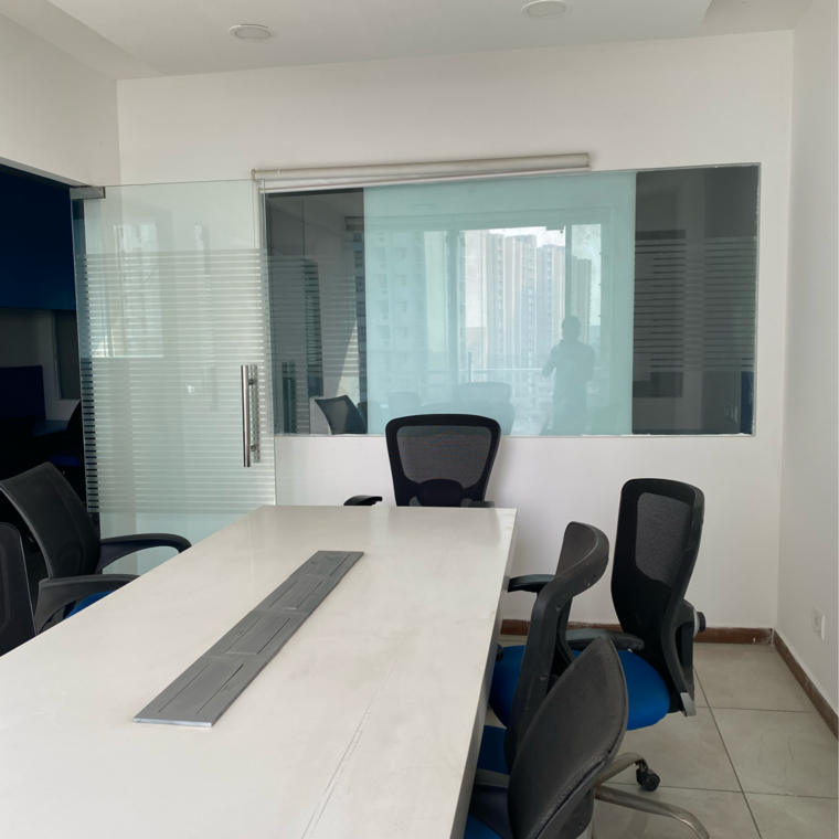 Team Area, assotech-business-cresterra Commercial Office Space 715 Sq.Ft. In Sector 135 Noida 9527875