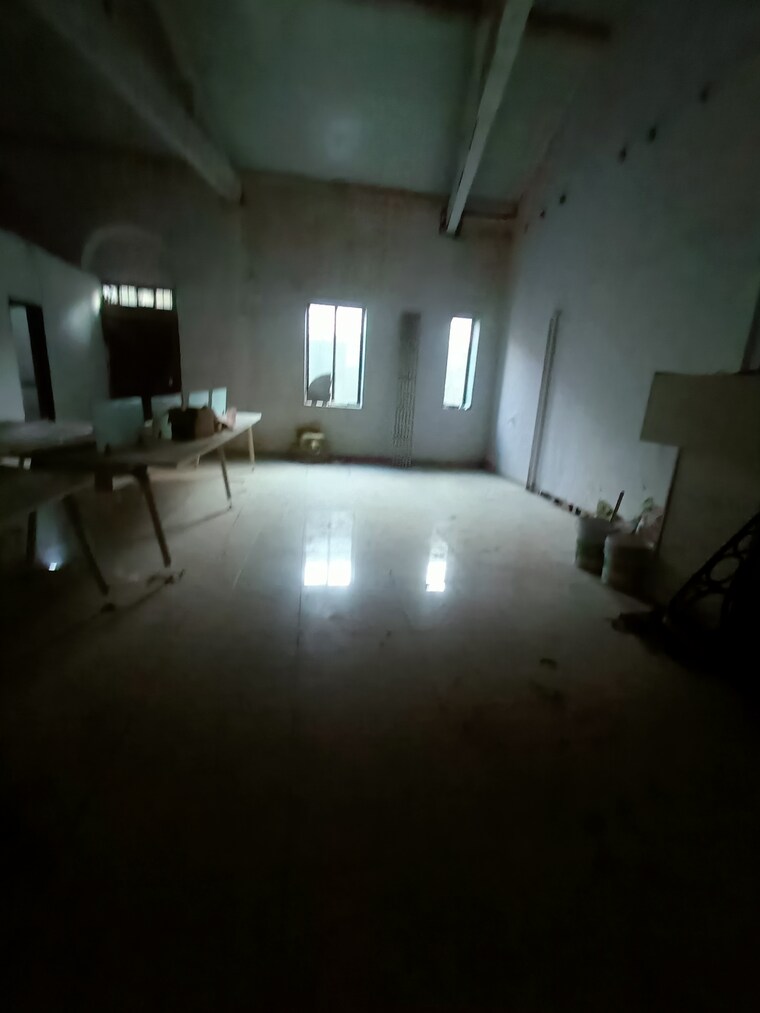 Room, colaba Commercial Office Space 2300 Sq.Ft. In Colaba Mumbai 9527863