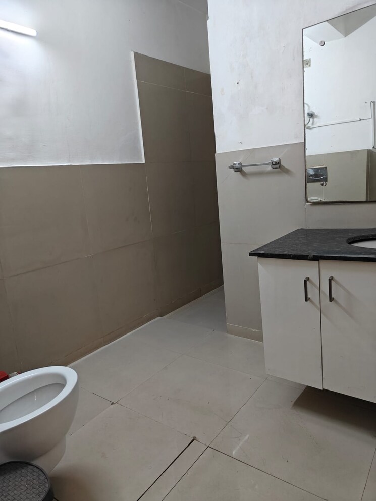 Floor Plan, defence colony Commercial Office Space 217 Sq.Ft. In Defence Colony Delhi 9527854