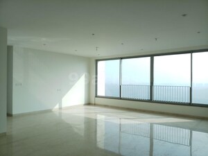 Room in 3 BHK Apartment at Oberoi Sky City, Borivali East – for Rent