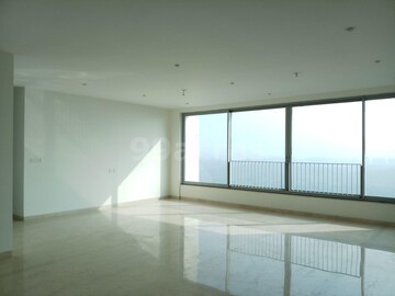 Room in 3 BHK Apartment at Oberoi Sky City, Borivali East – for Rent