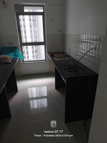 2 BHK Apartment For Rent in Kalpataru Immensa, Kolshet Road