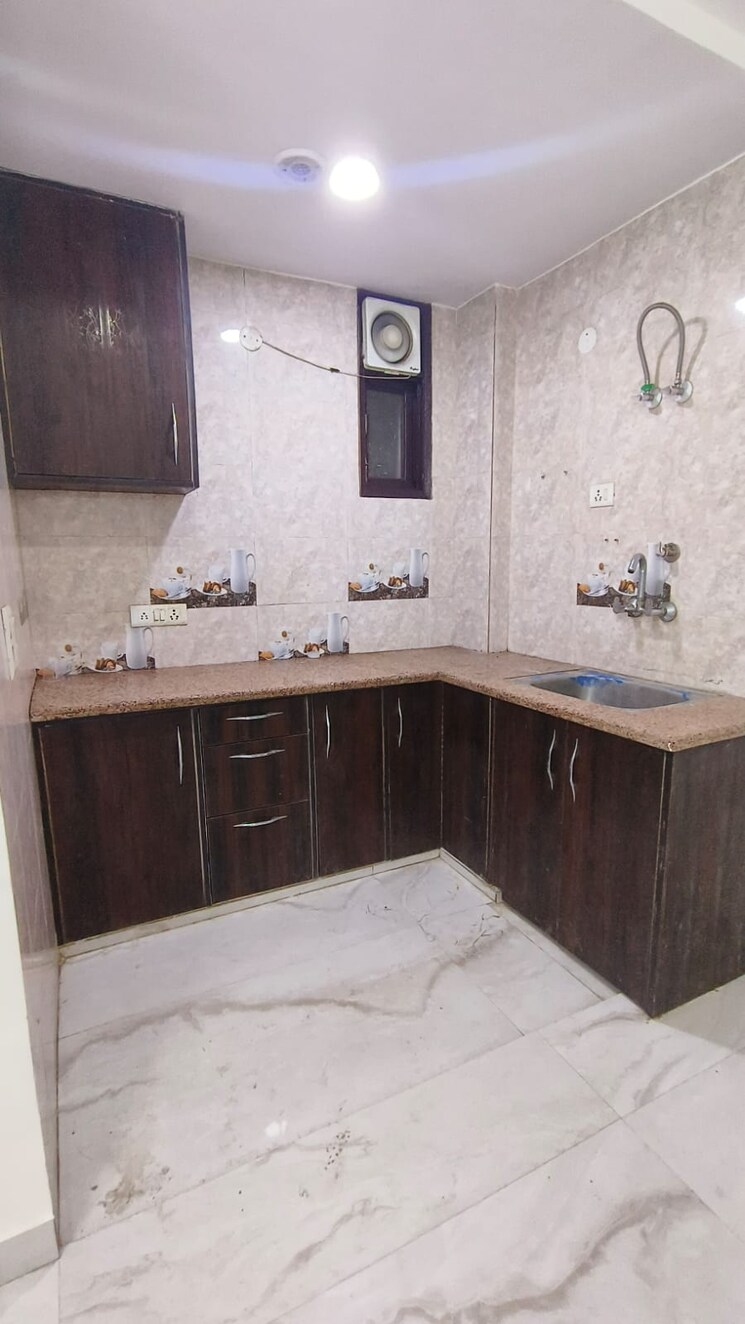 Kitchen, saket 2 Bedroom 800 Sq.Ft. Builder Floor In Saket Delhi 9527876