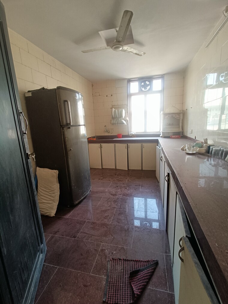 Kitchen, churchgate 3 Bedroom 2400 Sq.Ft. Apartment In Churchgate Mumbai 9527895