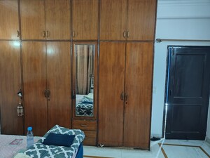 Furnished Amenities in 2.5 BHK Builder Floor at Bali Nagar – for Rent