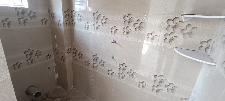 Bathroom, kestopur 2 Bedroom 925 Sq.Ft. Apartment In Kestopur Kolkata 9527788