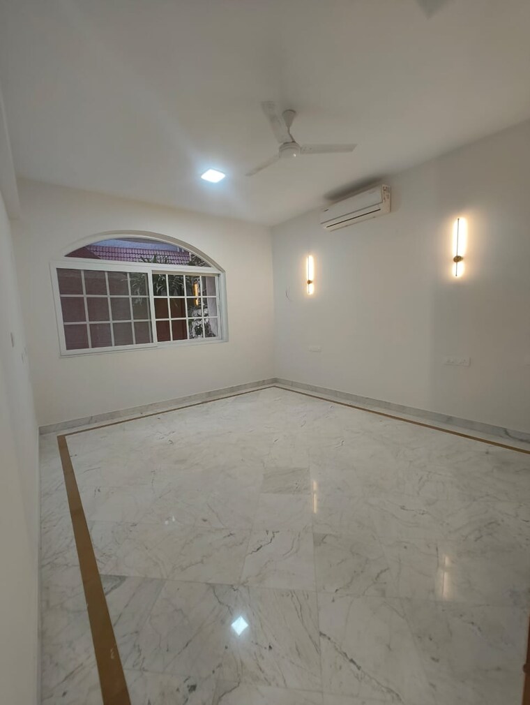 Room, brigade-lavelle-1 3 Bedroom 2500 Sq.Ft. Apartment In Lavelle Road Bangalore 9527972