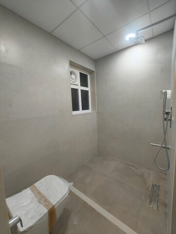 Room in 3 BHK Apartment at Brigade Lavelle 1, Lavelle Road – for Rent