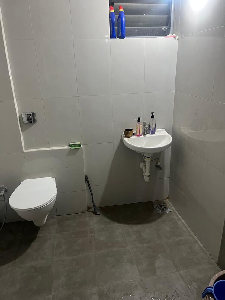 Bathroom, pimple nilakh 1 Bedroom 1000 Sq.Ft. Apartment In Pimple Nilakh Pune 9527957