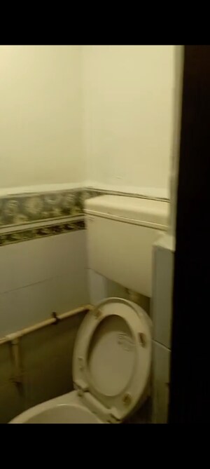 Attached Bathroom in 1.5 BHK Apartment at Cbd Belapur Sector 8b – for Rent