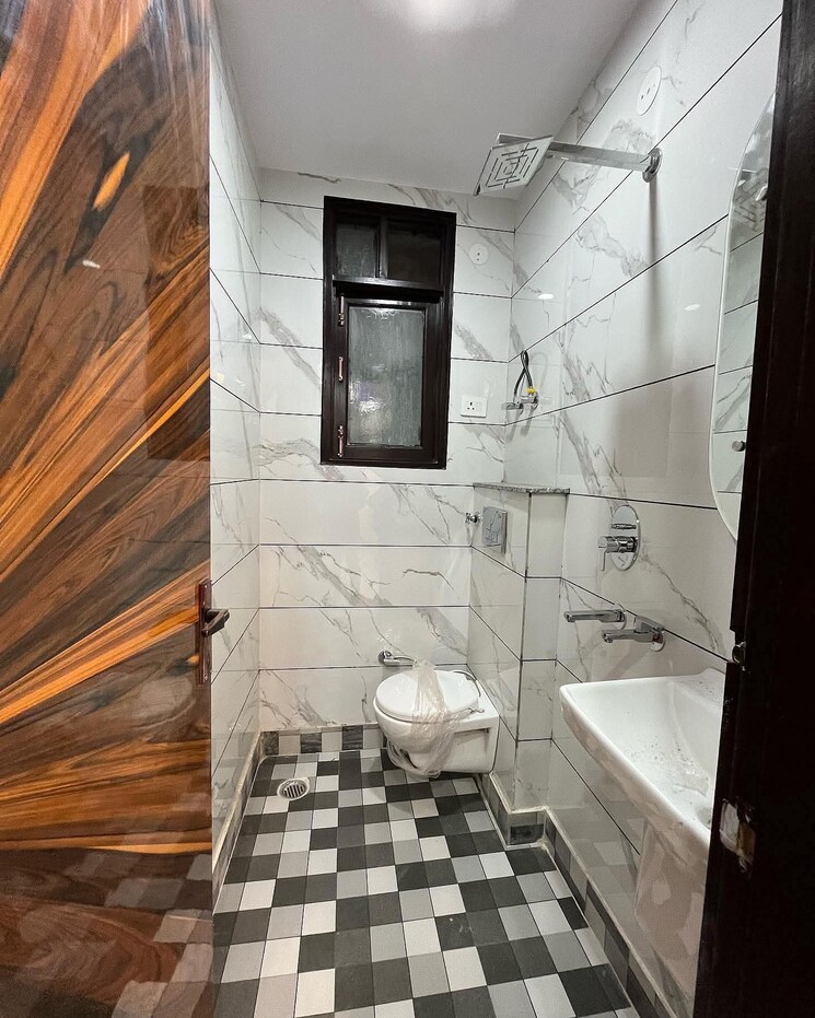 Attached Bathroom, sa-homes-i 2.5 Bedroom 452 Sq.Ft. Builder Floor In Uttam Nagar Delhi 9528007