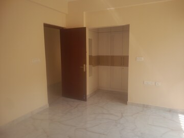 Room in 3 BHK Apartment at Nri Layout – for Rent